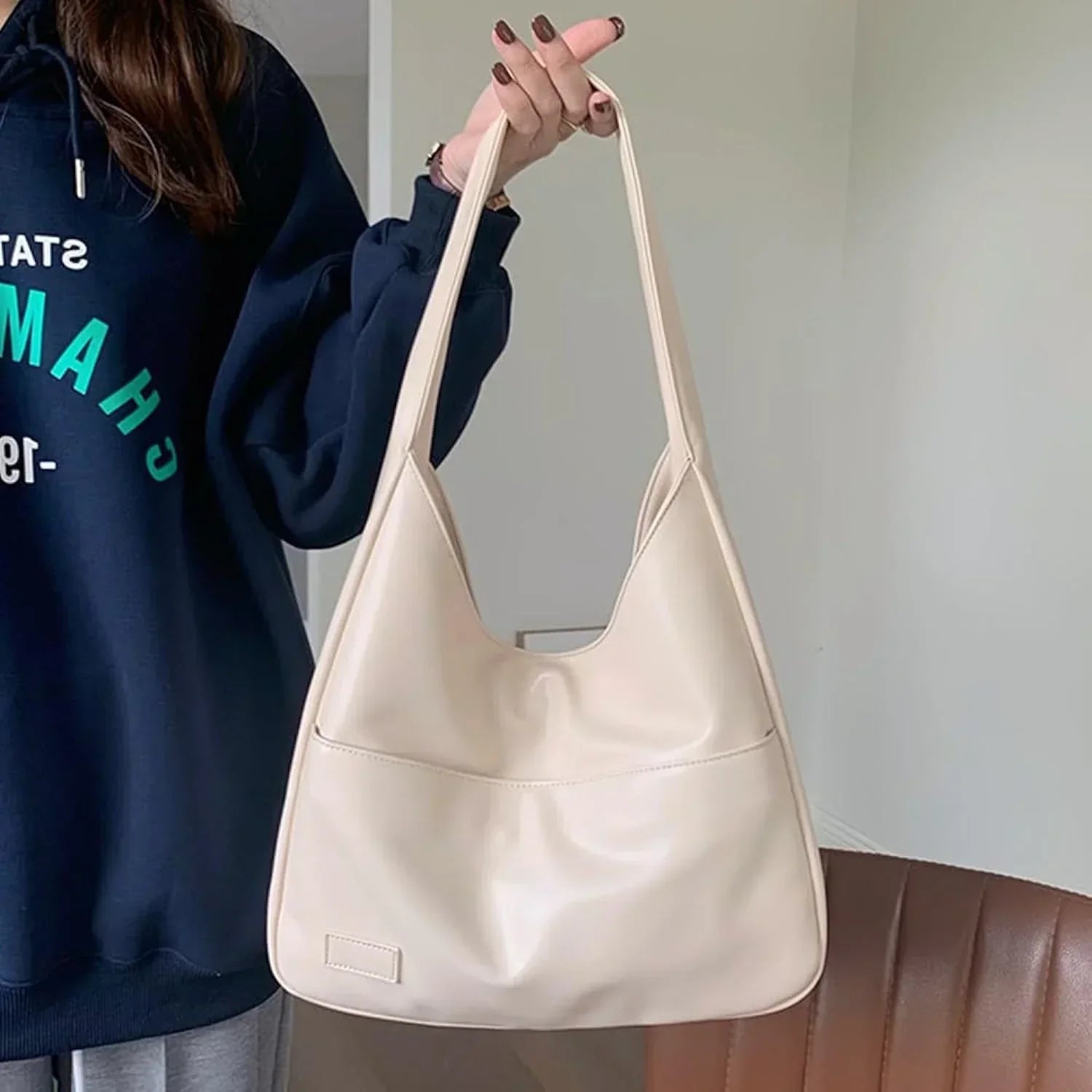 Borsa Hobo in pelle vegana Maya stilosa per donne attente alle tendenze Donna - - alle attente bags borsa borsa hobo donna donne hobo Leather Bag - Concept Palermo