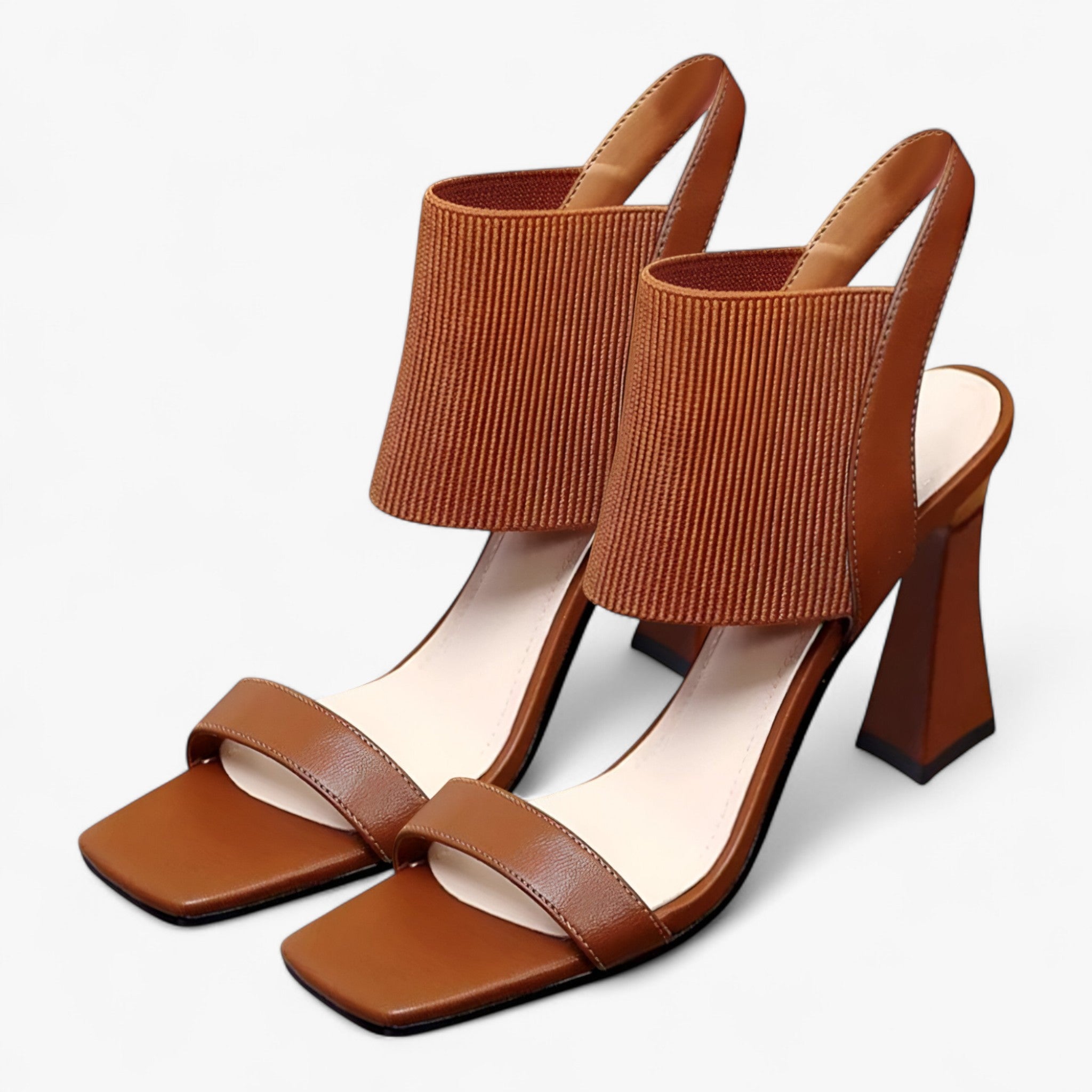 Sandalias para mujer con punta cuadrada sofisticadas y elegantes en piel negra