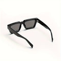 Gafas de sol cuadradas negras de moda con aire retro