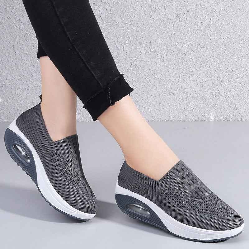 Scarpe da donna comode e leggere per la camminata quotidiana