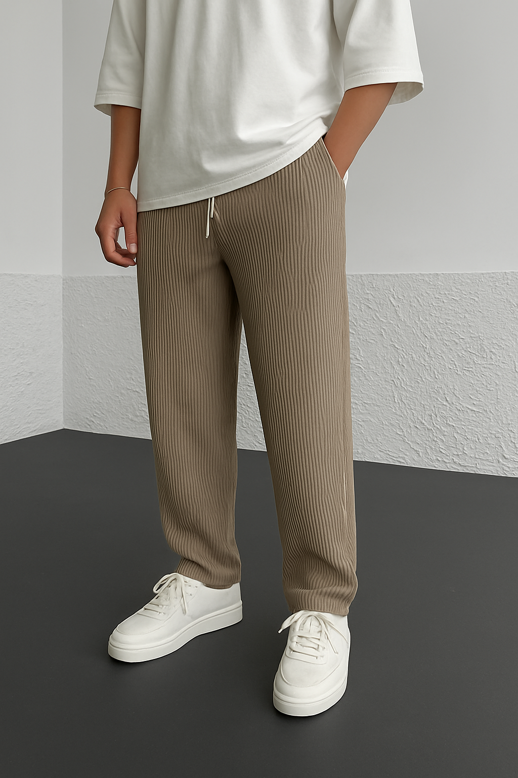Pantaloni da salotto a coste da uomo: comfort e stile - - comfort coste pantaloni pantaloni salotto pants pants for men salotto stile uomo - Concept Palermo