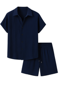 Conjunto de verano en tejido rayado con camisa y pantalones coordinados para hombre