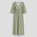 Vestido de verano de mujer con escote en V