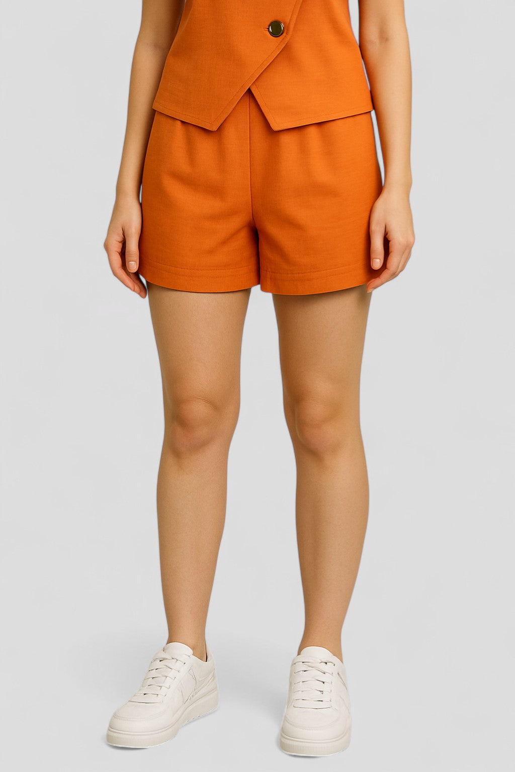 Completo Donna Estivo con Top a V e Pantaloncini Corti in Cotone - - abbigliamento estivo abbigliamento per tempo libero corti design versatile donna donna pantaloni moda comoda outfit casual outfit sets pantaloni pantaloni corti set due pezzi set elegante tessuto traspirante top a V - Concept Palermo