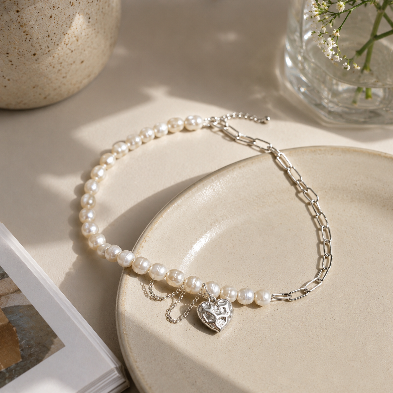 Collana Asimmetrica Donna Hartparel in Lana, Design Moderno ed Elegante - Soft ivory white - 925 Silver asimmetrica collana collana asimmetrica donna gifts-necklace hartparel jewelry lana necklace Pearls Silver & Pearl - Concept Palermo
