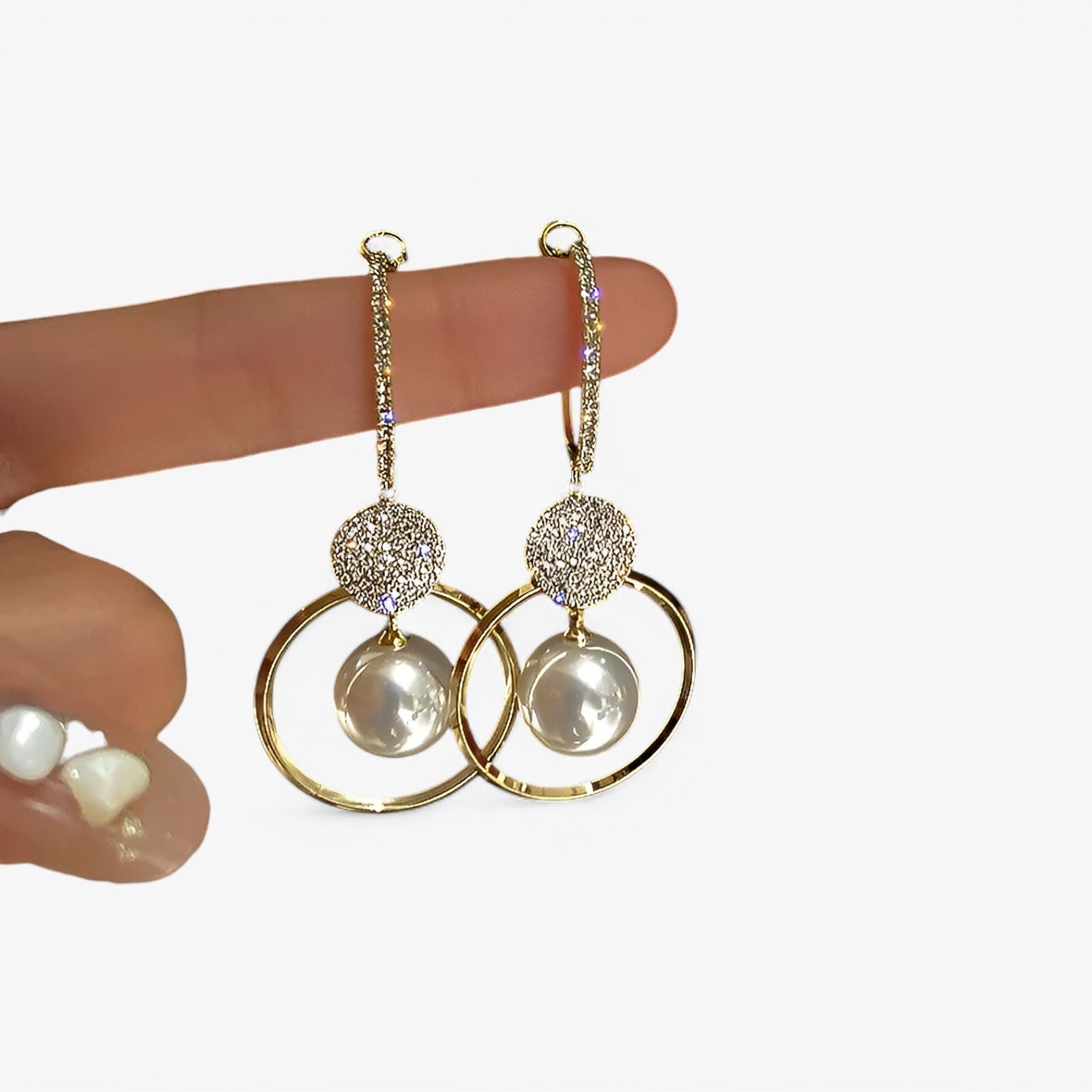 Orecchini a cerchio oversized con accenti dorati Donna - - accenti Accessories Jewelry cerchio donna dorati EARRINGS jewelry orecchini orecchini cerchio oversized womens earring - Concept Palermo