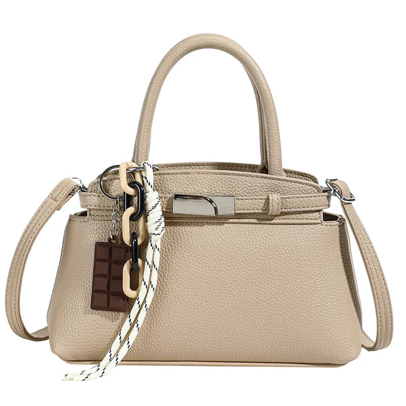 Brilla con eleganza: borsa a conchiglia di lusso per serate indimenticabili - Taupe - Bags borsa brilla brilla eleganza conchiglia eleganza indimenticabili serate women bags Women's handbags - Concept Palermo