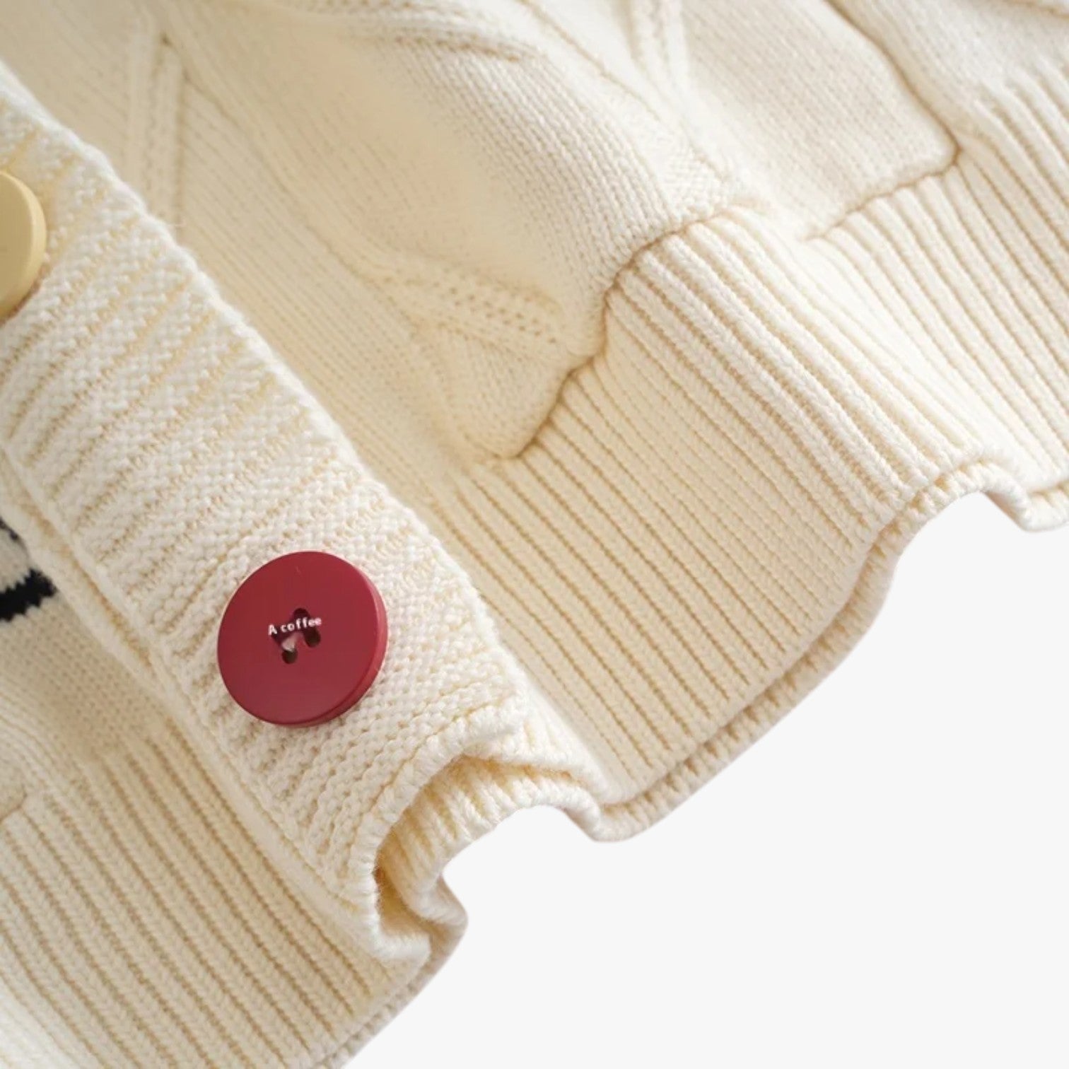 Cardigan casual da donna in puro cotone con bottoni ricamati e logo personalizzato Rosso - - bottoni cardigan cardigan casual casual cotone donna logo personalizzato Sweater sweaters sweaters & cardigans - Concept Palermo