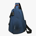 Borsa a tracolla impermeabile Dominick con USB: stile e ricarica sempre con te Uomo