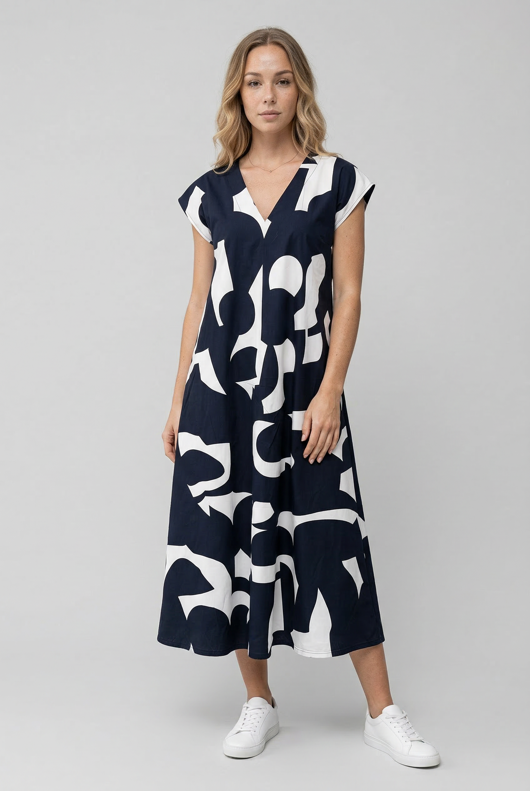 Vestito Lungo Donna Estivo in Viscosa con Fantasia Floreale Astratta Elegante S-XL - - abito abito donna abito estivo abito lungo abito maxy astratta donna dresses materiale leggero maxy moda femminile scollatura a V stampa stampa astratta stile artistico taglie disponibili vestibilità comoda - Concept Palermo