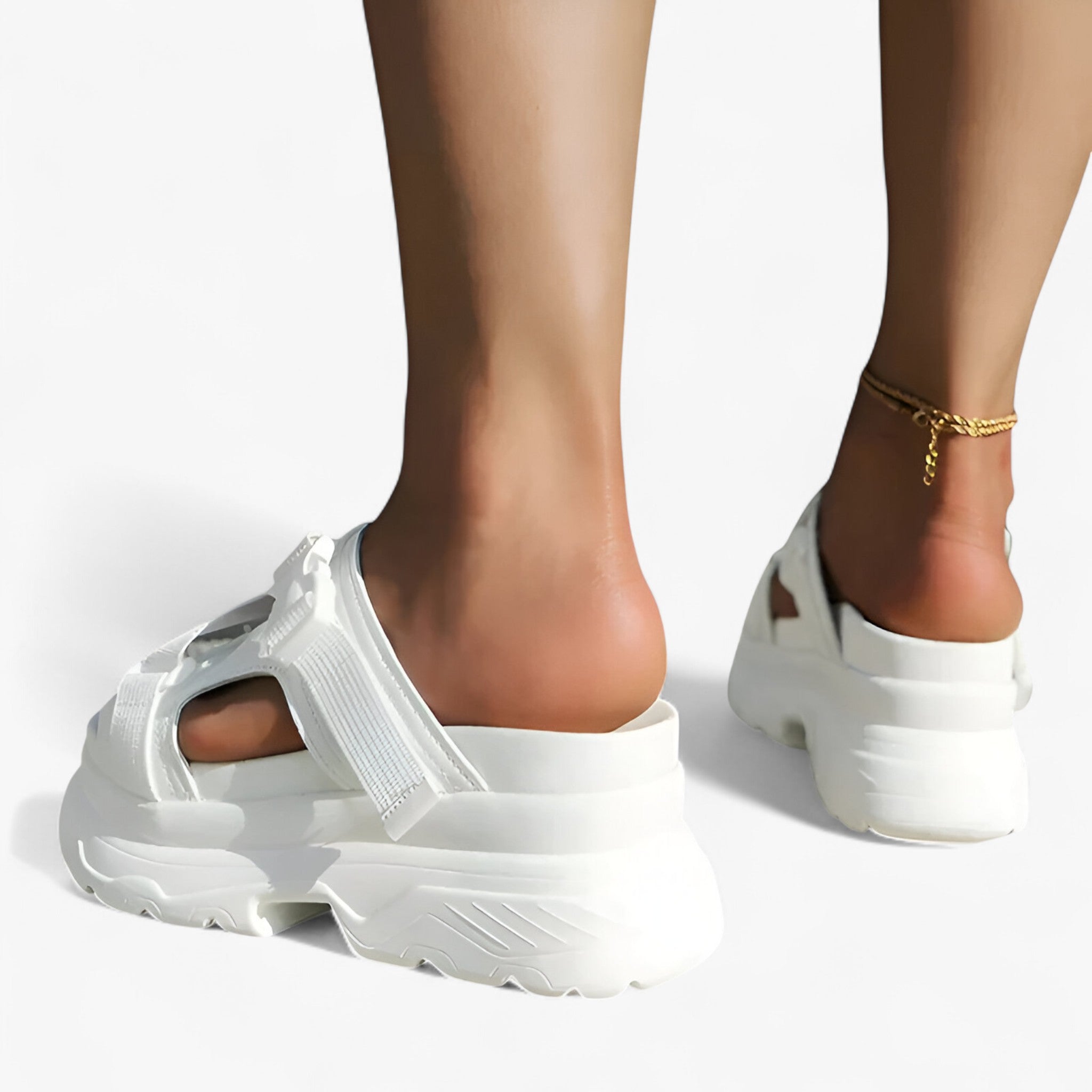 Sandalias con suelas gruesas – cómodas y duraderas