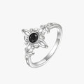 Anillo de plata con poder espiritual y detalles místicos