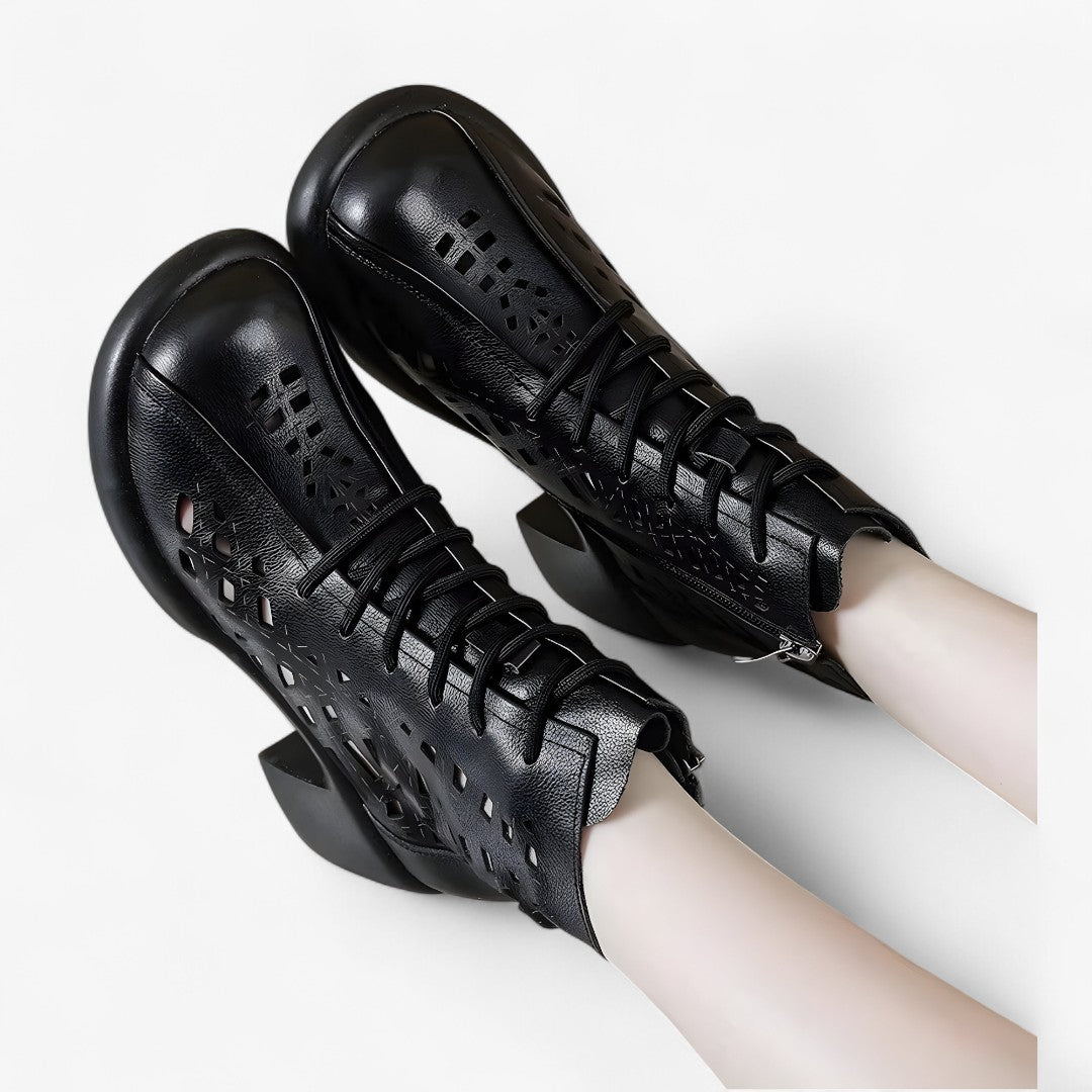 Stivaletti Donna Neri in Vera Pelle con Lacci Artigianali, Comodi e Stile Naturale - - BOOTS Boots & Shoes cuciti lacci mano naturale pelle shoes stile stivaletti - Concept Palermo