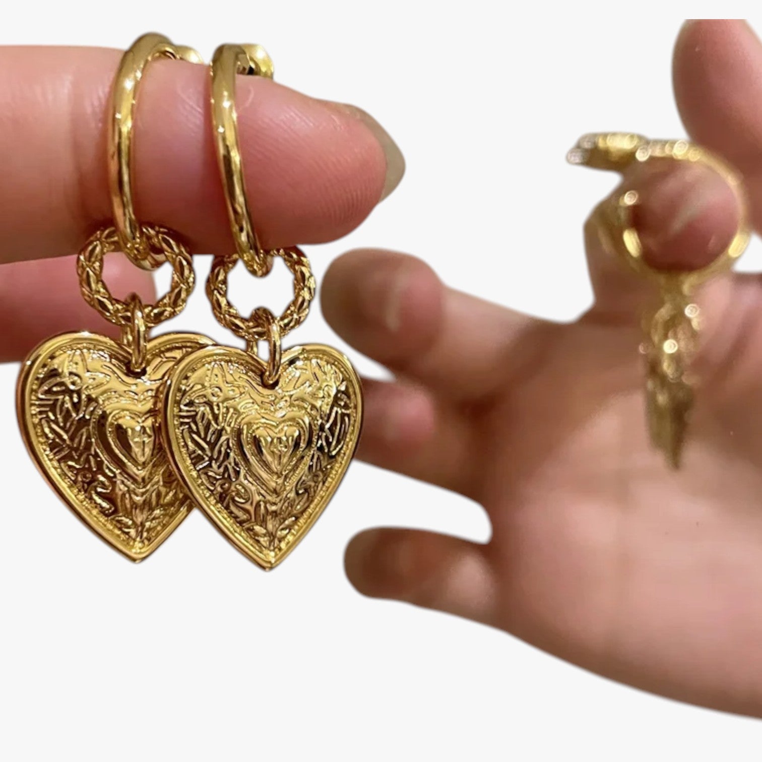 Orecchini a forma di cuore retrò Donna - Colore Oro - cuore donna EARRINGS Earrings for Women Girls forma martha | eleganti orecchini a forma di cuore retrò - €25 New Fashion Earrings orecchini orecchini forma retr womens earring - Concept Palermo