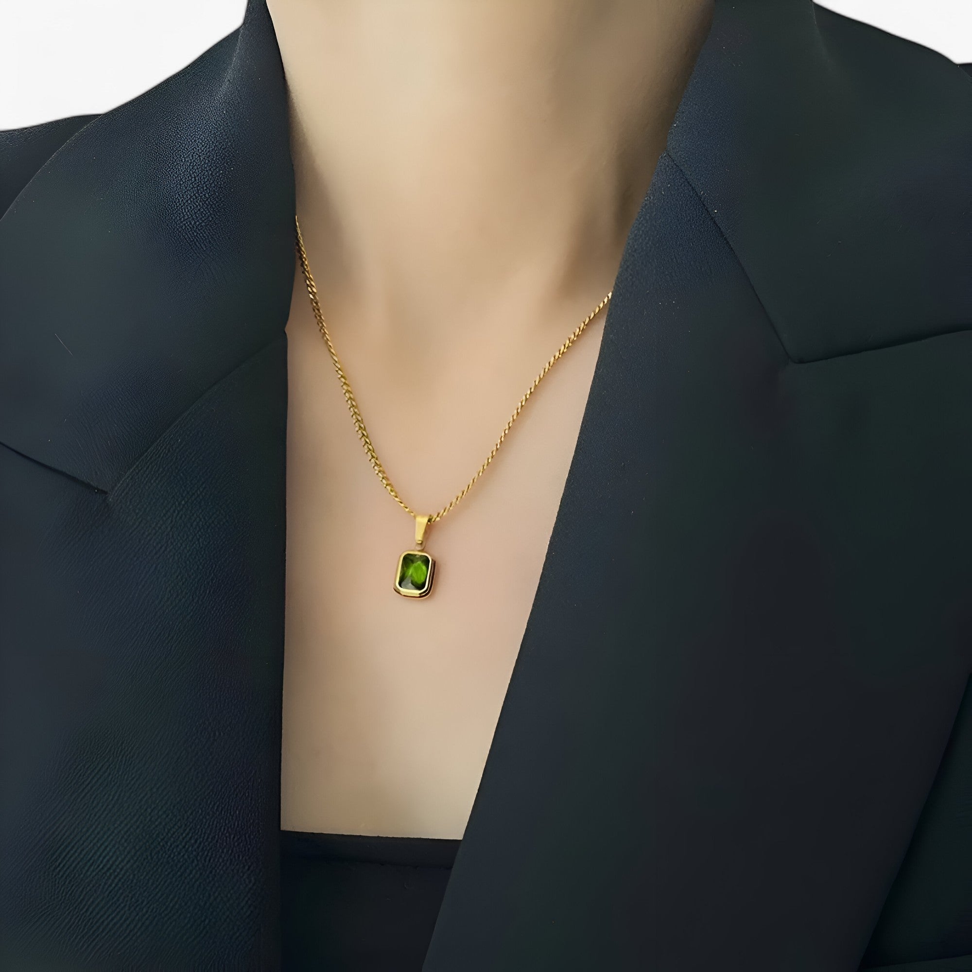 Collana con smeraldi in placcatura dorata - robusta Lana - - collana collana smeraldi dorata jewelry lana necklaces Pendant Necklaces placcatura robusta smeraldi WOMEN - Concept Palermo