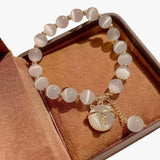 Armband met opaal kralen en gelukskat hanger, cadeau en verstelbaar voor dames
