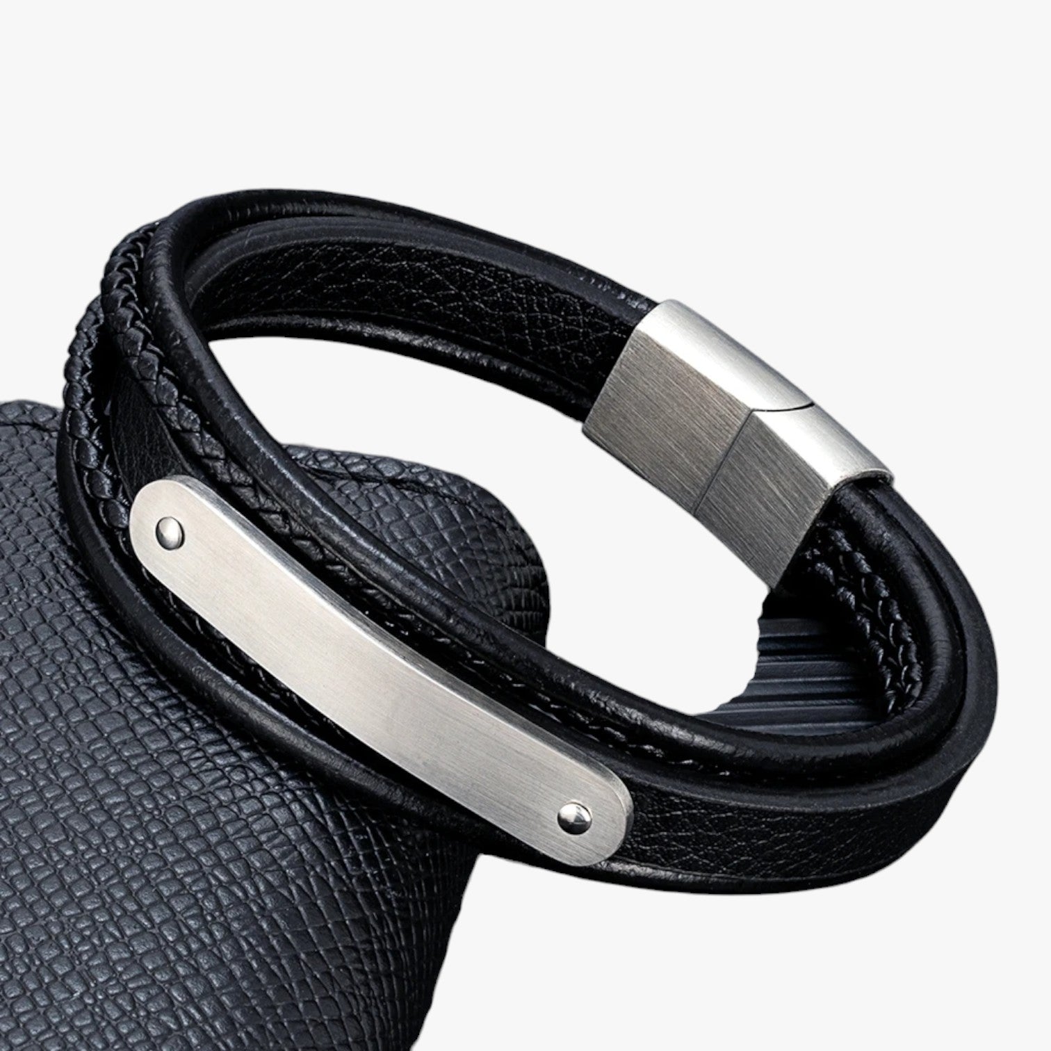 MKENDN Bracciale Personalizzato in Pelle con Nome o Lettera Acciaio - - acciaio bracciale BRACELET bracelet for men BRACELETS jewelry lettera mens bracelet mkendn mkendn bracciale nome pelle - Concept Palermo