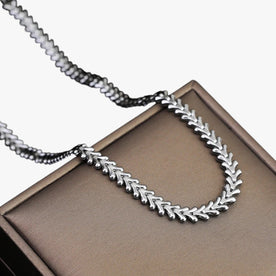 Collana Choker in acciaio inossidabile a forma di bottiglia Lana Donna - Colore acciaio - acciaio bottiglia choker collana collana choker donna elegant womens necklaces forma inossidabile Necklace NECKLACES Necklaces for Women Women Wool - Concept Palermo