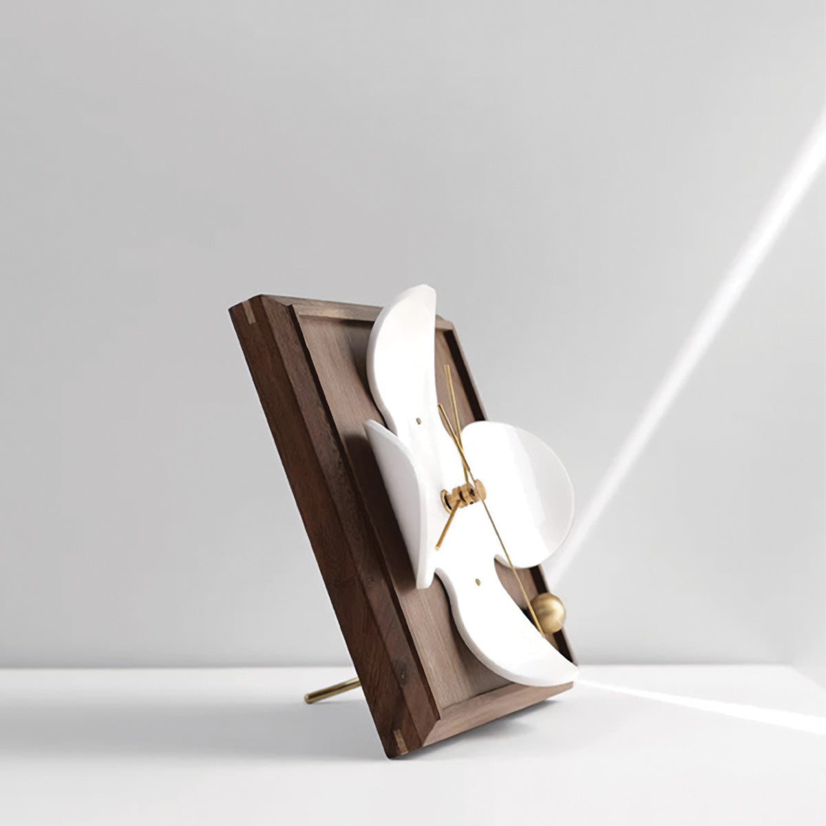 Tulipa Orologio da Parete Design per Trasformare la Tua Casa Oro Legno Uomo - - casa Decor design legno orologio parete trasformare tulipa tulipa orologio Wall Clock - Concept Palermo