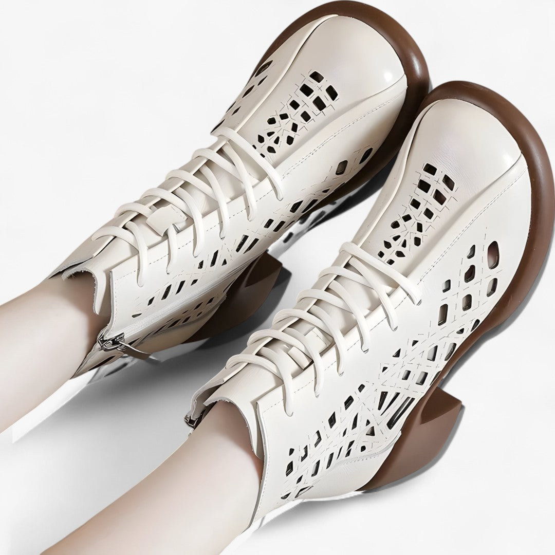 Stivaletti Donna Neri in Vera Pelle con Lacci Artigianali, Comodi e Stile Naturale - - BOOTS Boots & Shoes cuciti lacci mano naturale pelle shoes stile stivaletti - Concept Palermo