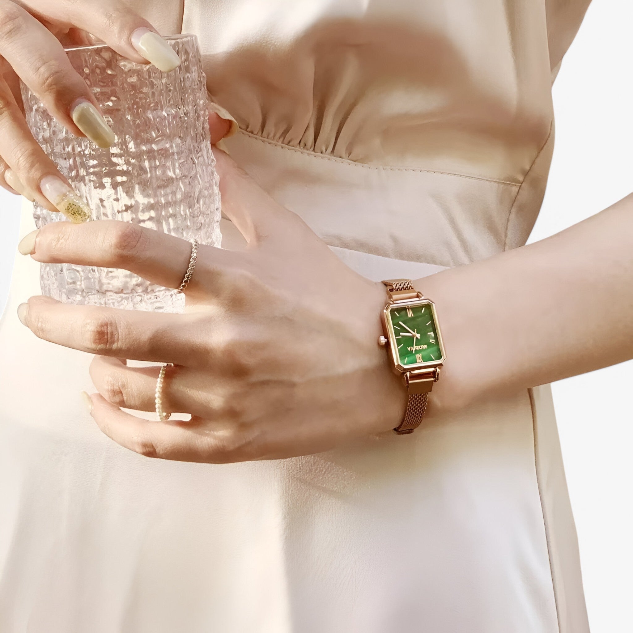 Orologio da donna quadrato con quadrante verde e cinturino magnetico - - cinturino donna female watch magnetico orologio orologio donna quadrante quadrato watch for women watches - Concept Palermo