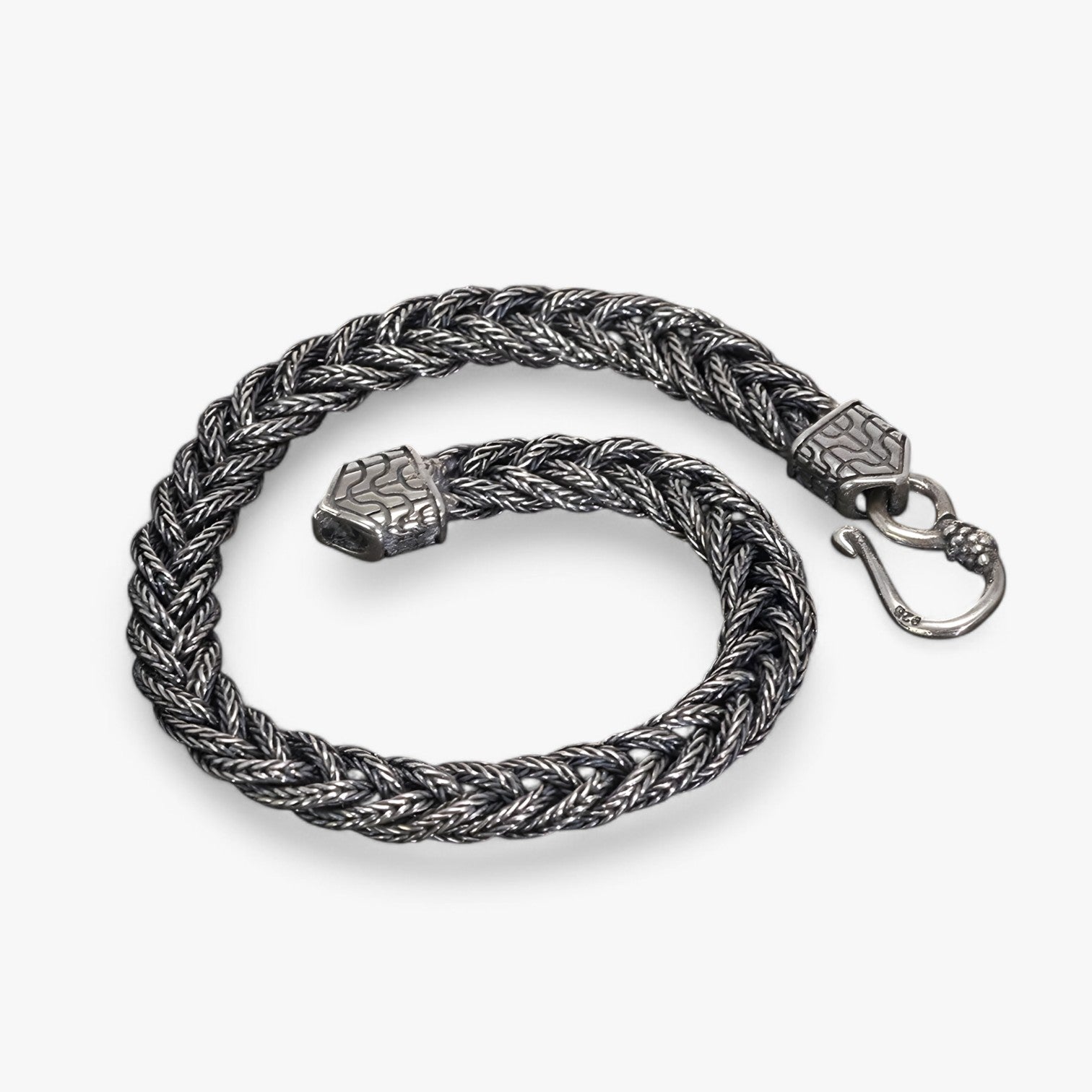 Bracciale in Argento Vintage – Eleganza Robusta e Intrecciata a Mano Uomo - - bracciale bracciale vintage BRACELET eleganza intrecciata jewelry mano mens accessory mens bracelet robusta uomo - Concept Palermo