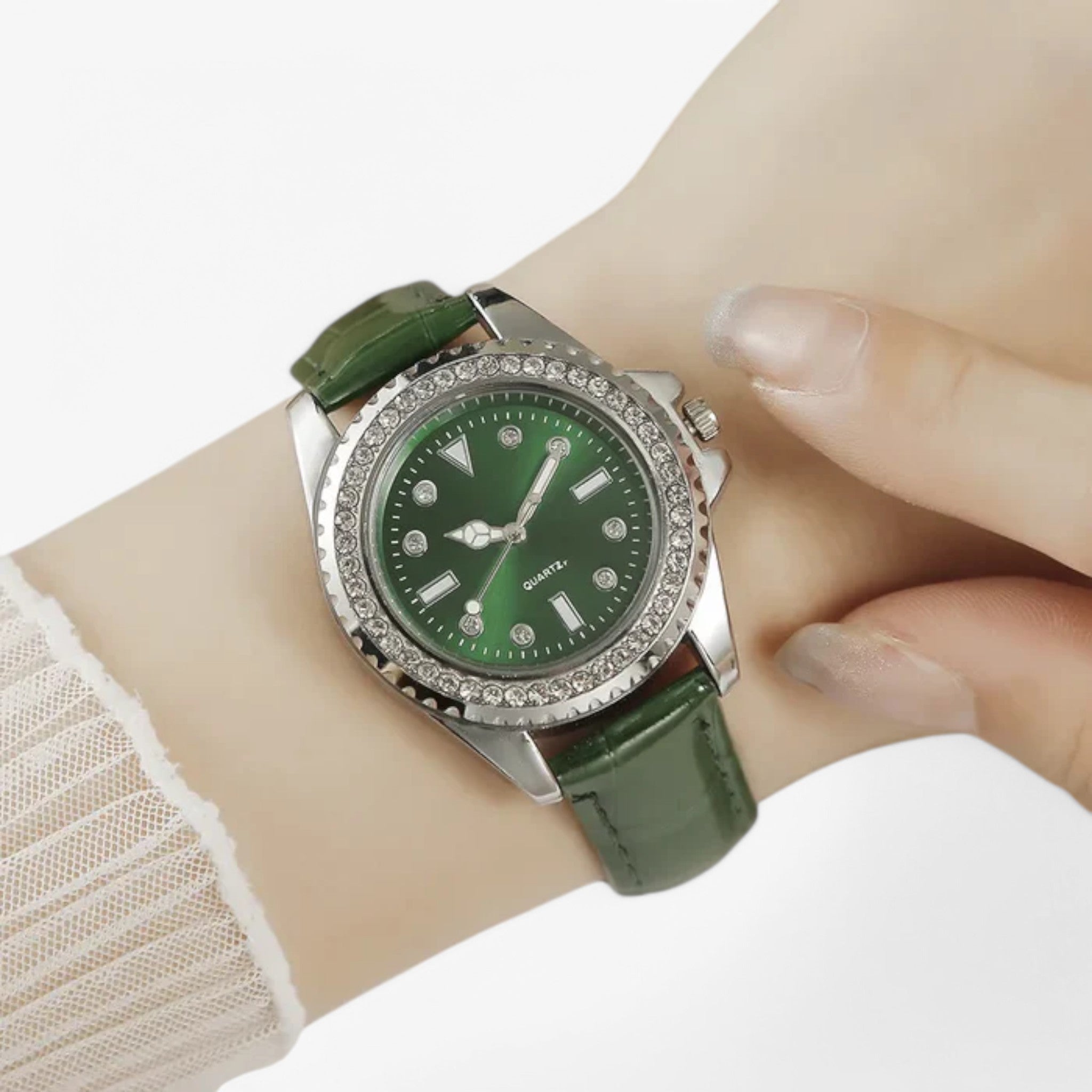 Orologio da Donna in Pelle Verde Smeraldo con Diamanti Scintillanti - - accessoires diamanti horloges orologio orologio pelle pelle scintillanti watches - Concept Palermo