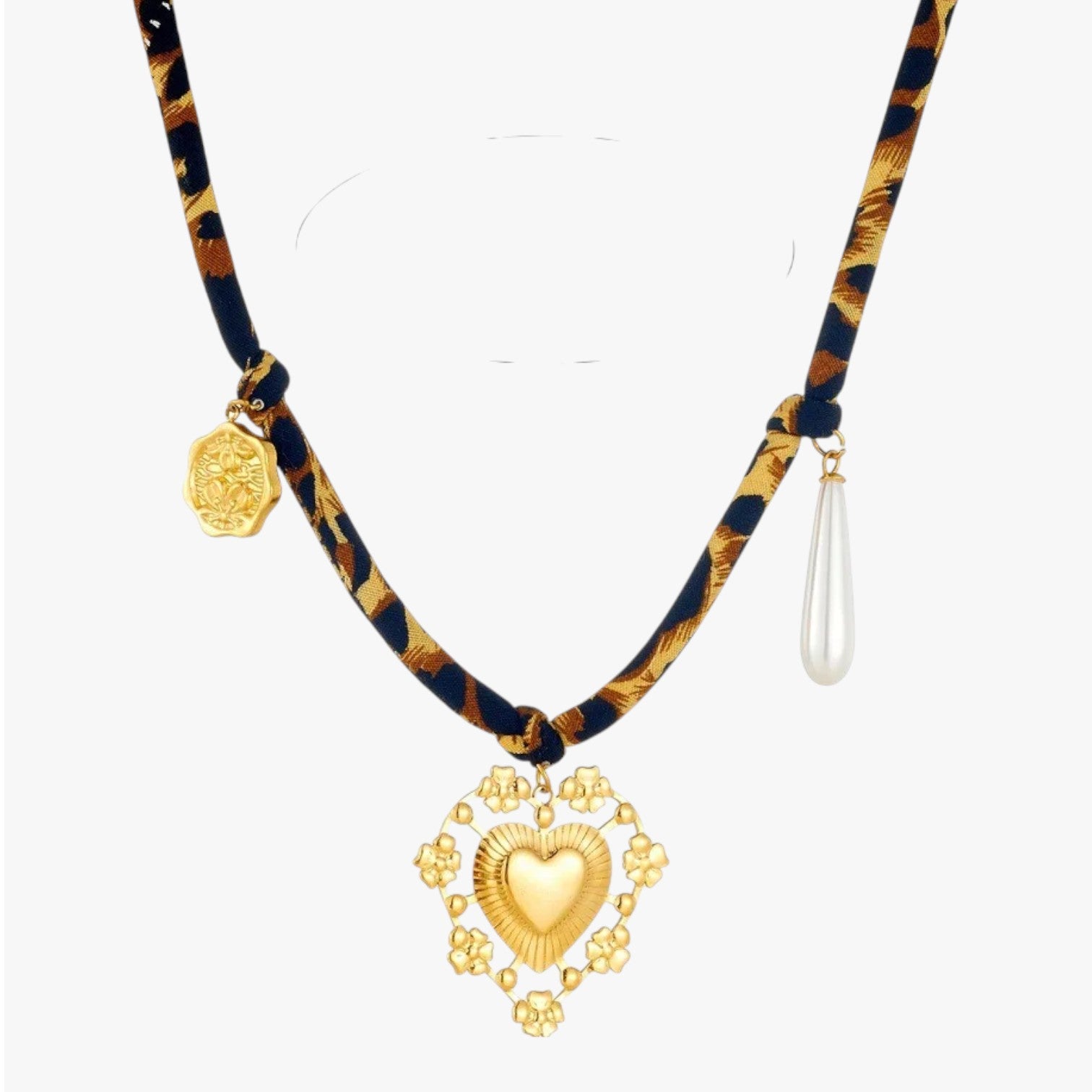 Collana Charm Leopardo con Dettagli Oro Stile Unico e Regalo Lana - - charm collana collana charm dettagli Fashion Necklaces jewelry lana leopardo necklace NECKLACES Necklaces for Women regalo - Concept Palermo