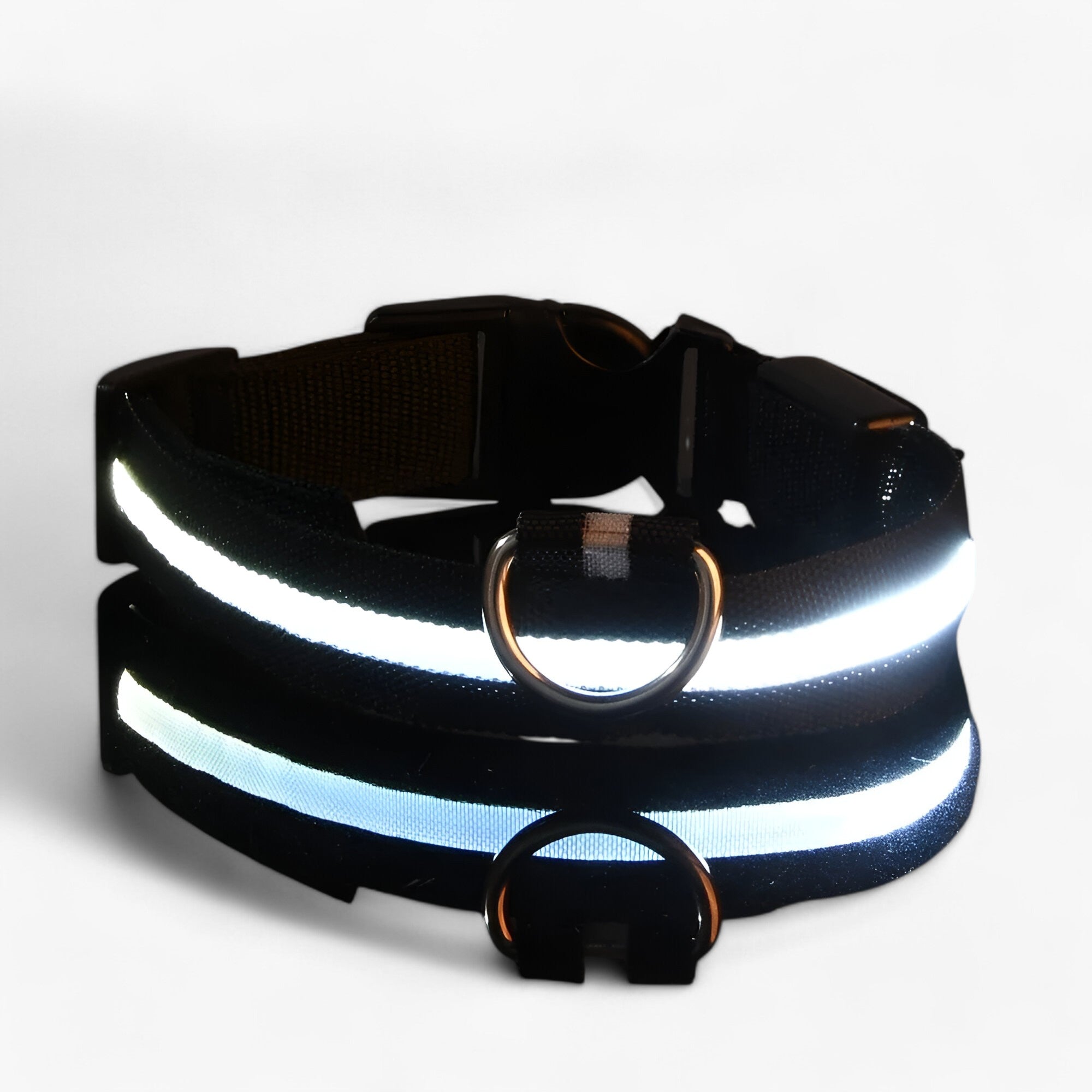 Collare LED per Cani Sicuro - Visibile al Buio - Nero - buio cani collare collare cani Dog Collar DOG SUPPLIES Pet supplies pets & supplies sicuro visibile - Concept Palermo
