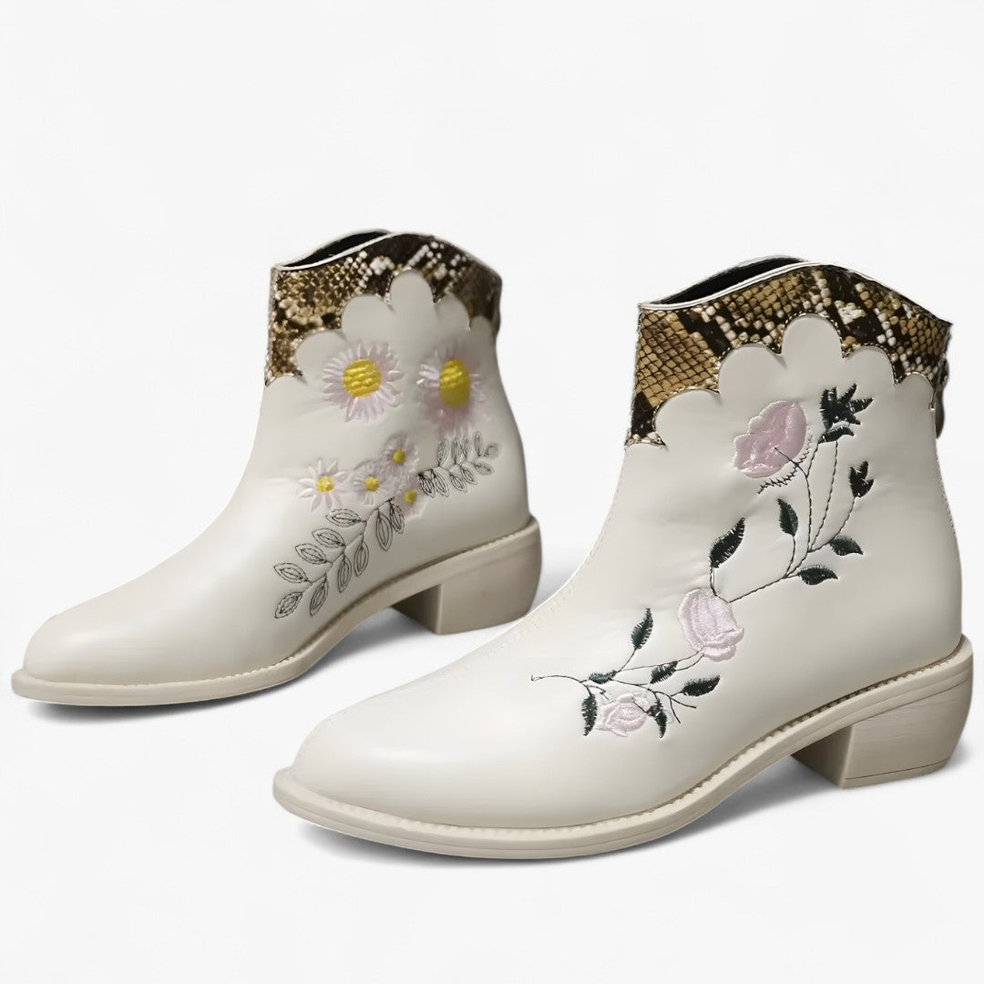 Stivali a punta con ricami etnici Uomo - Bianca - BOOTS Boots & Shoes etnici punta ricami shoes stivali stivali punta uomo - Concept Palermo