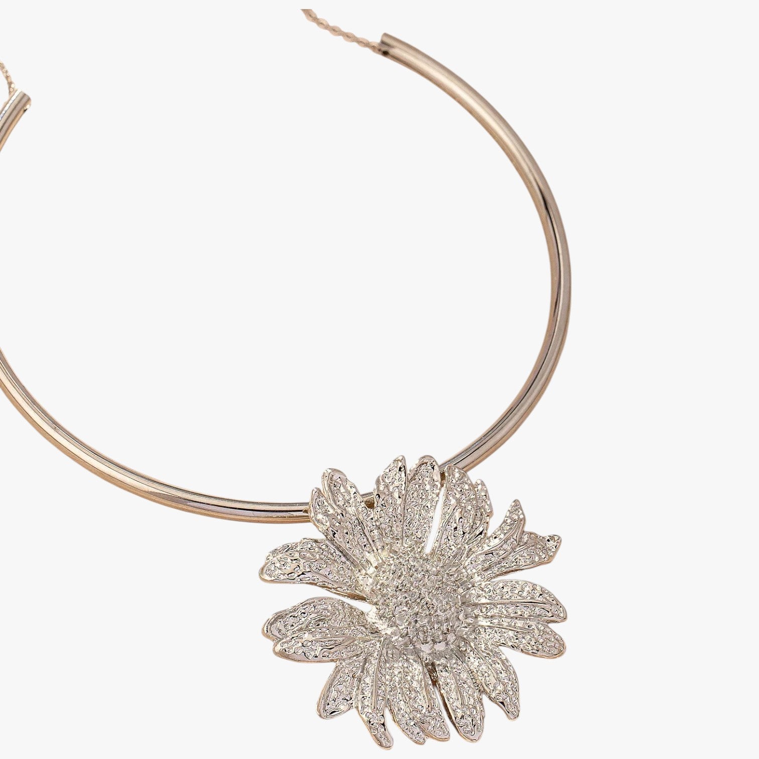 Collana con ciondolo a forma di girasole Uomo - - ciondolo collana collana ciondolo elegant womens necklaces forma girasole jewelry necklace NECKLACES Necklaces for Women uomo - Concept Palermo