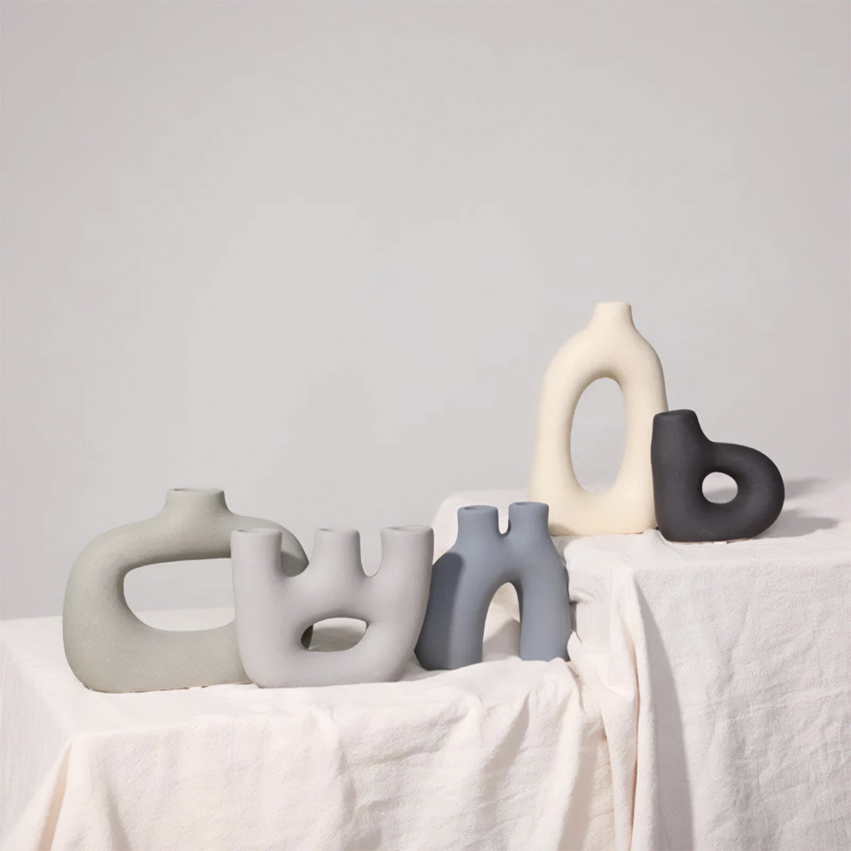 Vasi in ceramica opaca sofisticati Decorazioni da tavolo senza tempo e stilose - - ceramica Decor decorazioni Flowerpots home & garden opaca sofisticati stilose tavolo tempo Vases - Concept Palermo