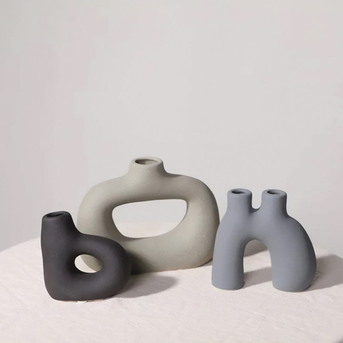 Vasi in ceramica opaca sofisticati Decorazioni da tavolo senza tempo e stilose - - ceramica Decor decorazioni Flowerpots home & garden opaca sofisticati stilose tavolo tempo Vases - Concept Palermo