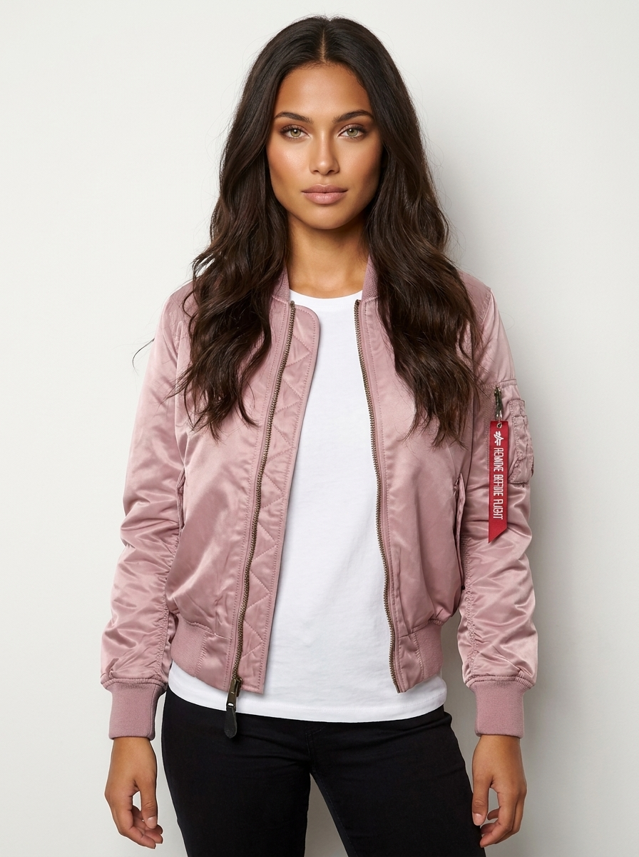 Bomber classico con dettagli utility