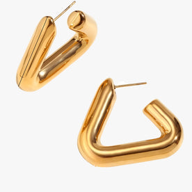 Orecchini a Triangolo Geometrico in Oro - Sostenibili Acciaio - colore dorato - Accessories Jewelry acciaio EARRINGS Geometric geometrico jewelry Linen orecchini orecchini triangolo sostenibili triangolo Unisex - Concept Palermo
