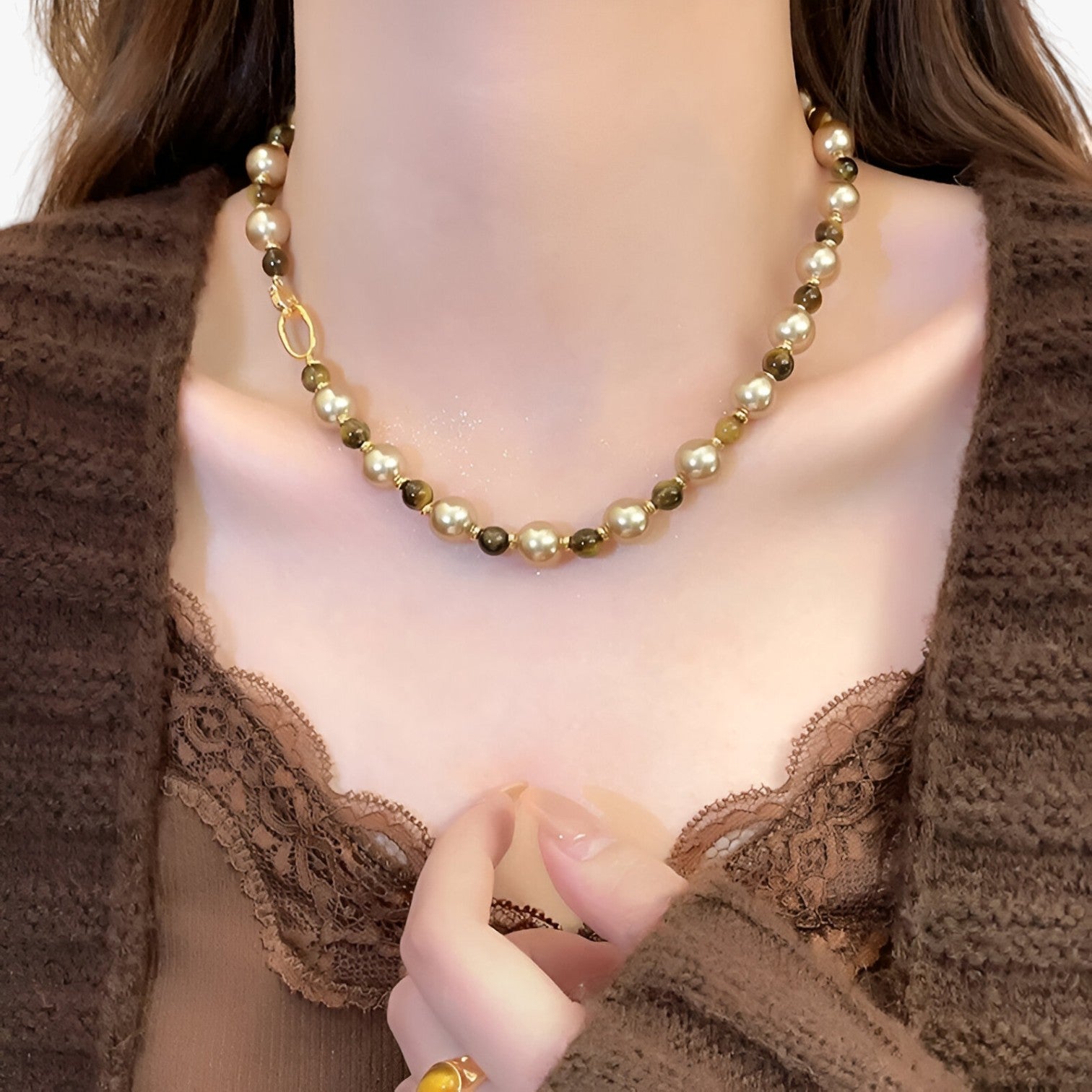 Collana in occhio di tigre per un look raffinato Lana Donna - - collana collana occhio donna Fashion Necklaces jewelry lana look Necklace Necklaces for Women occhio raffinato - Concept Palermo