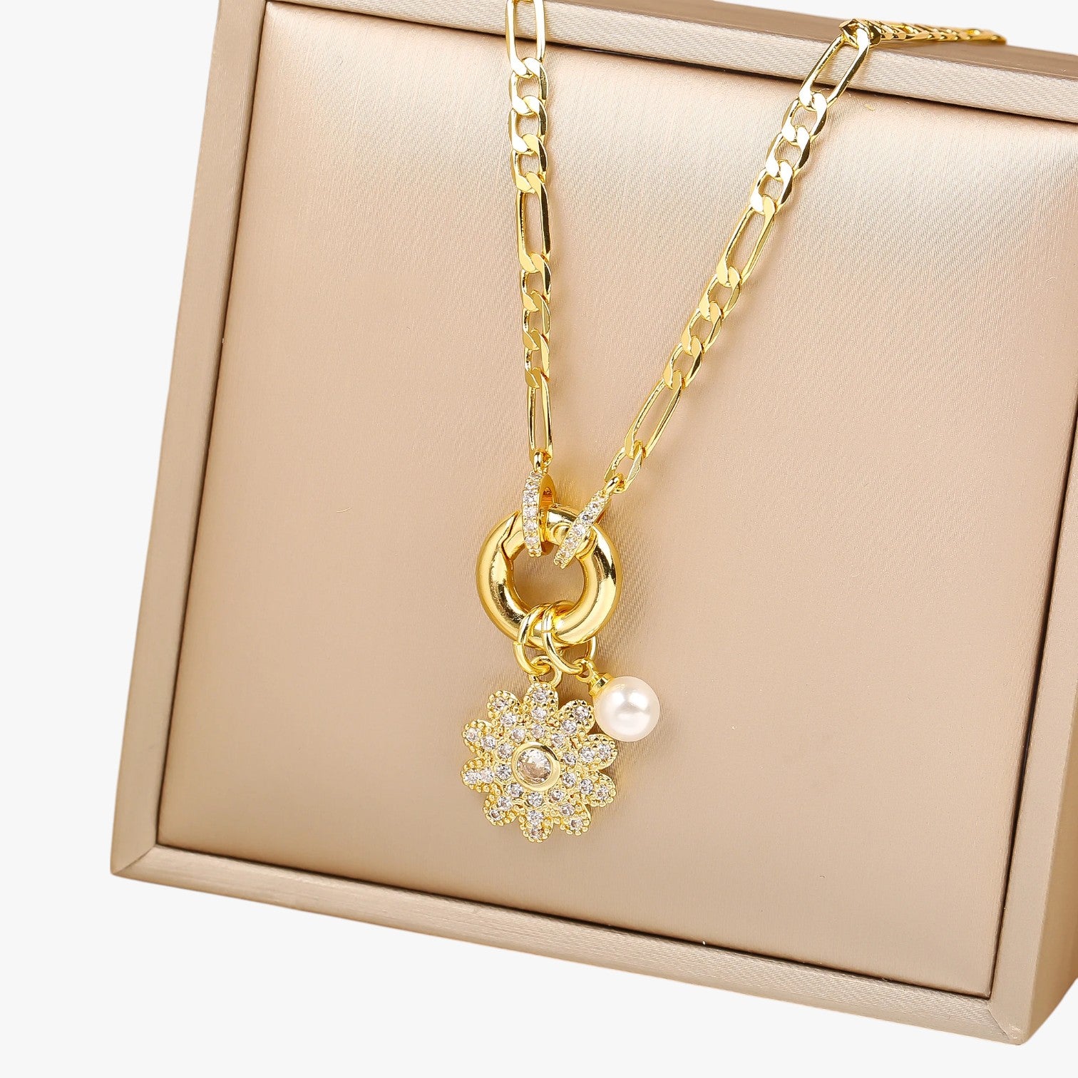 Collana con Fiore di Zaffiro e Zirconi Glamour Lana - - collana collana fiore elegant womens necklaces Fashion Necklaces fiore glamour jewelry lana necklace NECKLACES Necklaces for Women zaffiro zirconi - Concept Palermo
