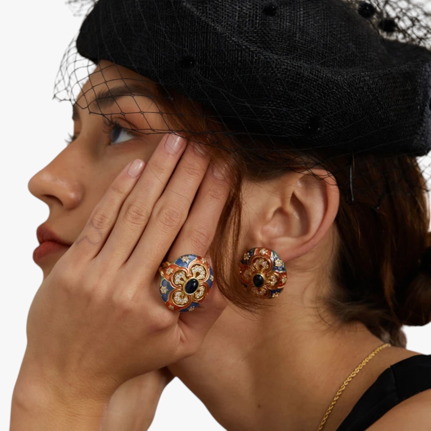 Orecchini vintage dorati con smalti decorati - - decorati dorati EARRINGS Earrings for Women Girls jewelry New Fashion Earrings orecchini orecchini vintage smalti vintage - Concept Palermo
