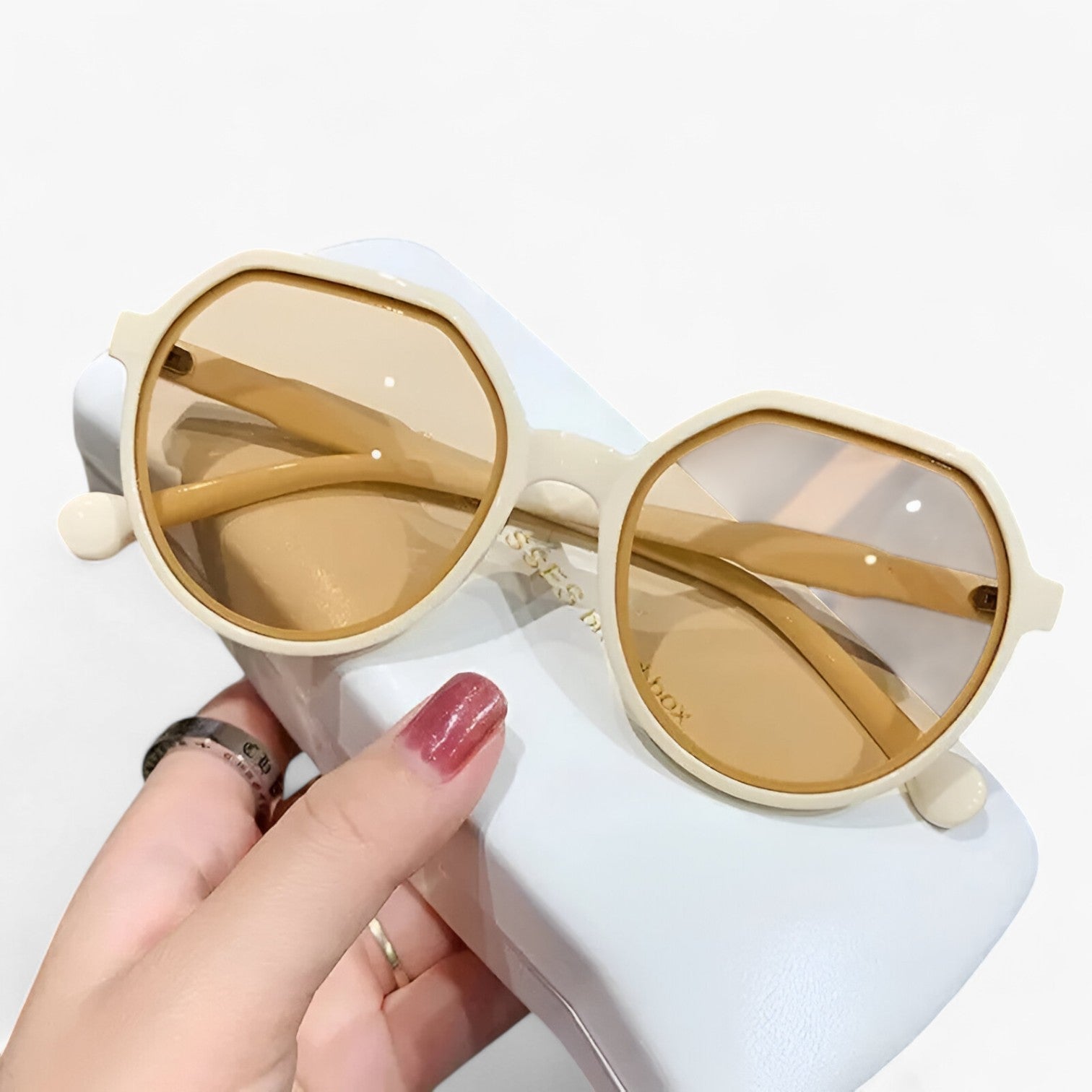 Occhiali da sole alla moda anti-riflesso per donne – Ideali per viaggi e guida - - alla anti donne guida ideali moda occhiali occhiali sole polarized sunglasses women Sunglasses WOMEN - Concept Palermo