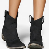 Dames western enkellaars van beige suède met lage hak