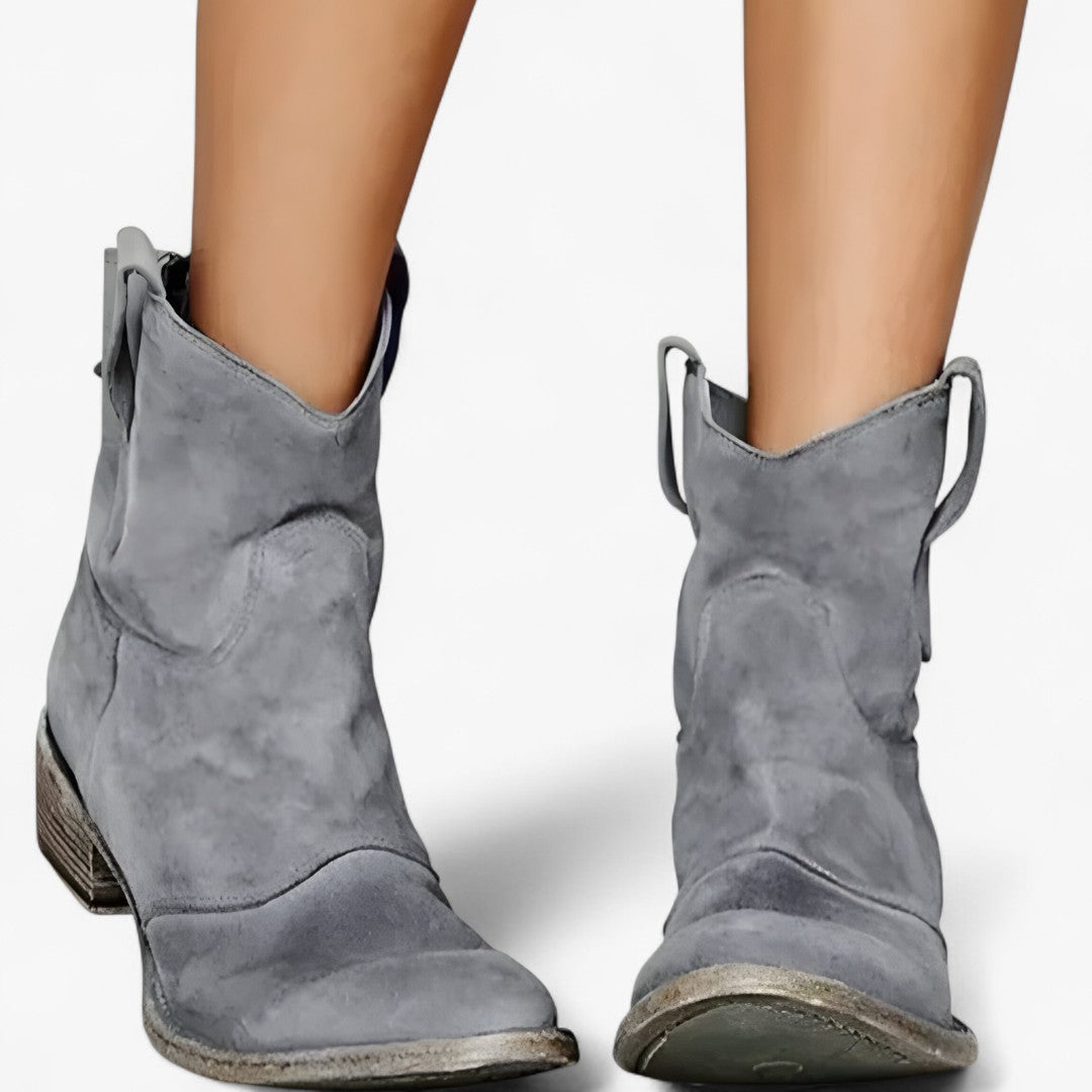 Stivaletto Western Donna in Vera Pelle Scamosciata Beige con Tacco Basso - Grigio - Accessoires Dames donna pelle scamosciata Schoenen shoes stivaletto stivaletto western western - Concept Palermo