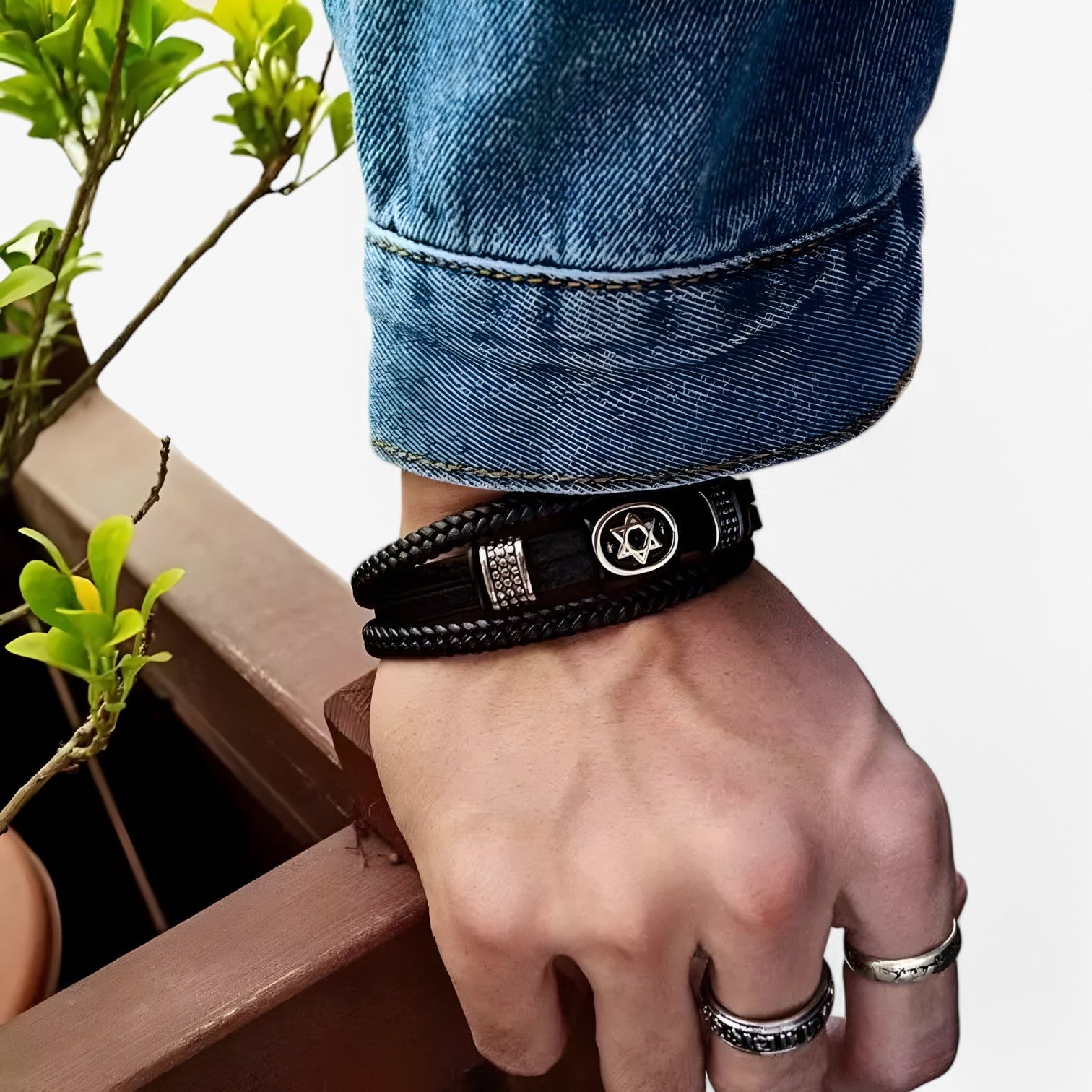 Bracciale in Cuoio a Strati con Chiusura Magnetica Uomo - - bracciale bracciale cuoio BRACELETS chiusura cuoio jewelry magnetica mens accessory mens bracelet strati uomo - Concept Palermo