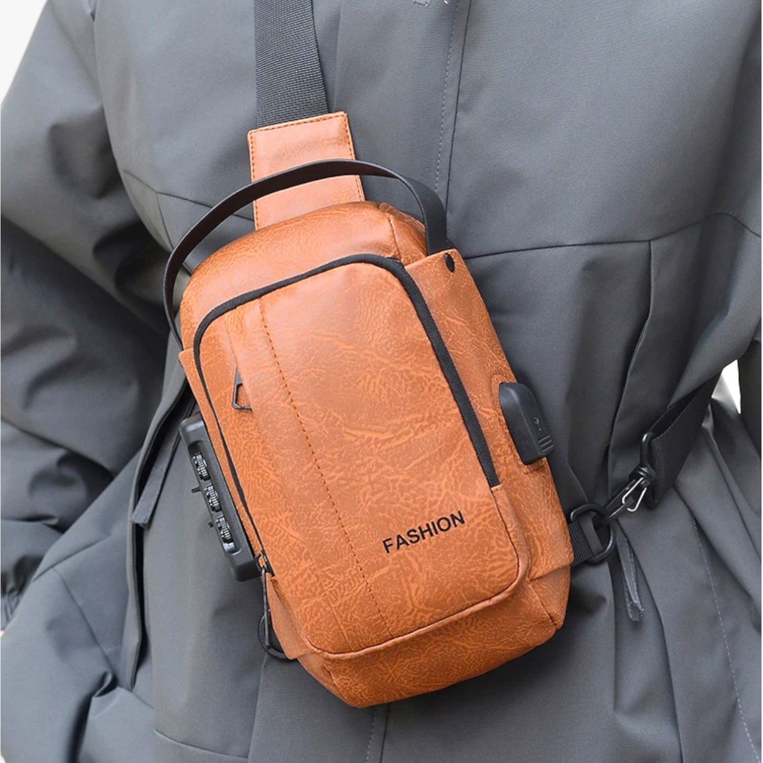 Borsa a tracolla Heren con USB e chiusura antifurto – Stylish e pratica Uomo - - antifurto bag bags borsa borsa tracolla chiusura heren Leather Bag mens bag pratica stylish - Concept Palermo