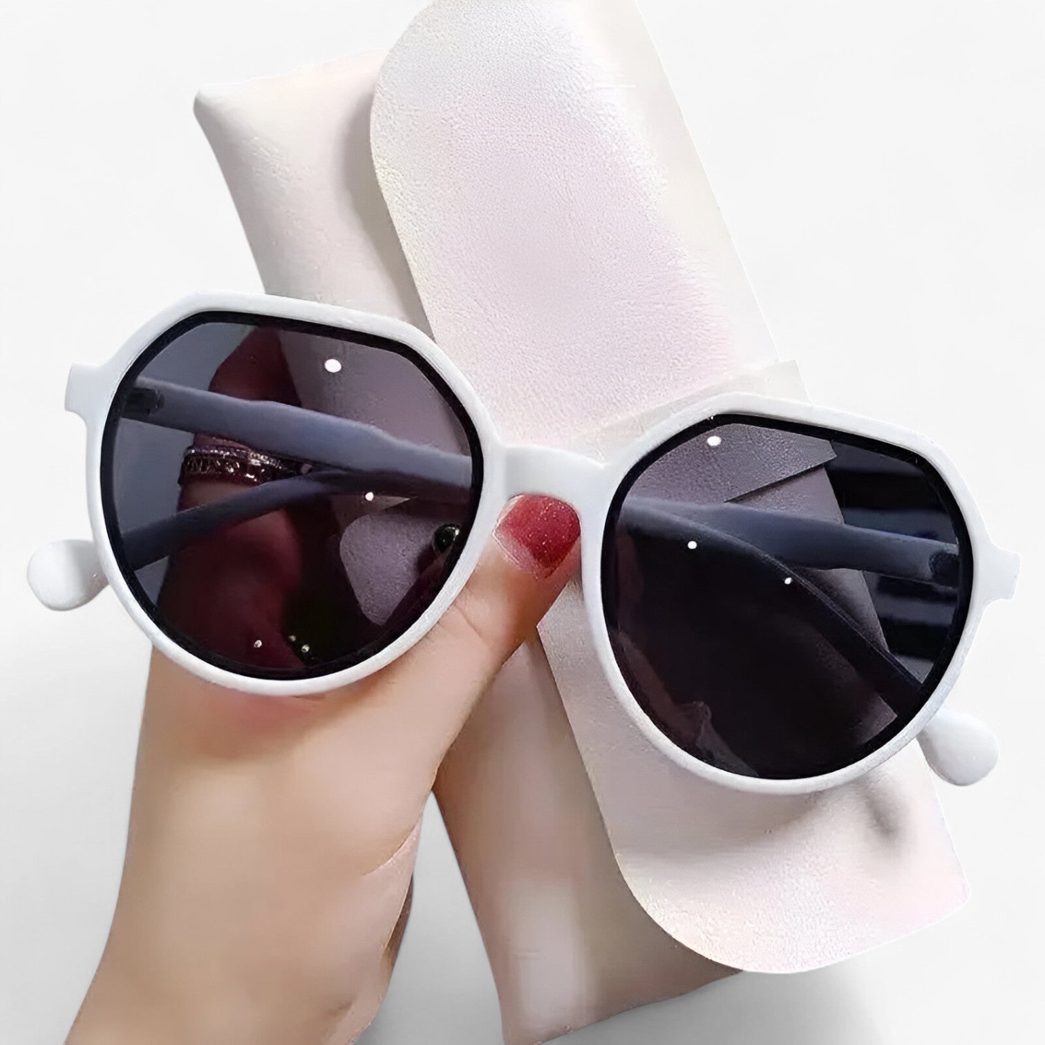 Occhiali da sole alla moda anti-riflesso per donne – Ideali per viaggi e guida - BIANCO - alla anti donne guida ideali moda occhiali occhiali sole polarized sunglasses women Sunglasses WOMEN - Concept Palermo