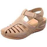Comfortabele geperforeerde herensandalen met leren bandje, zwart