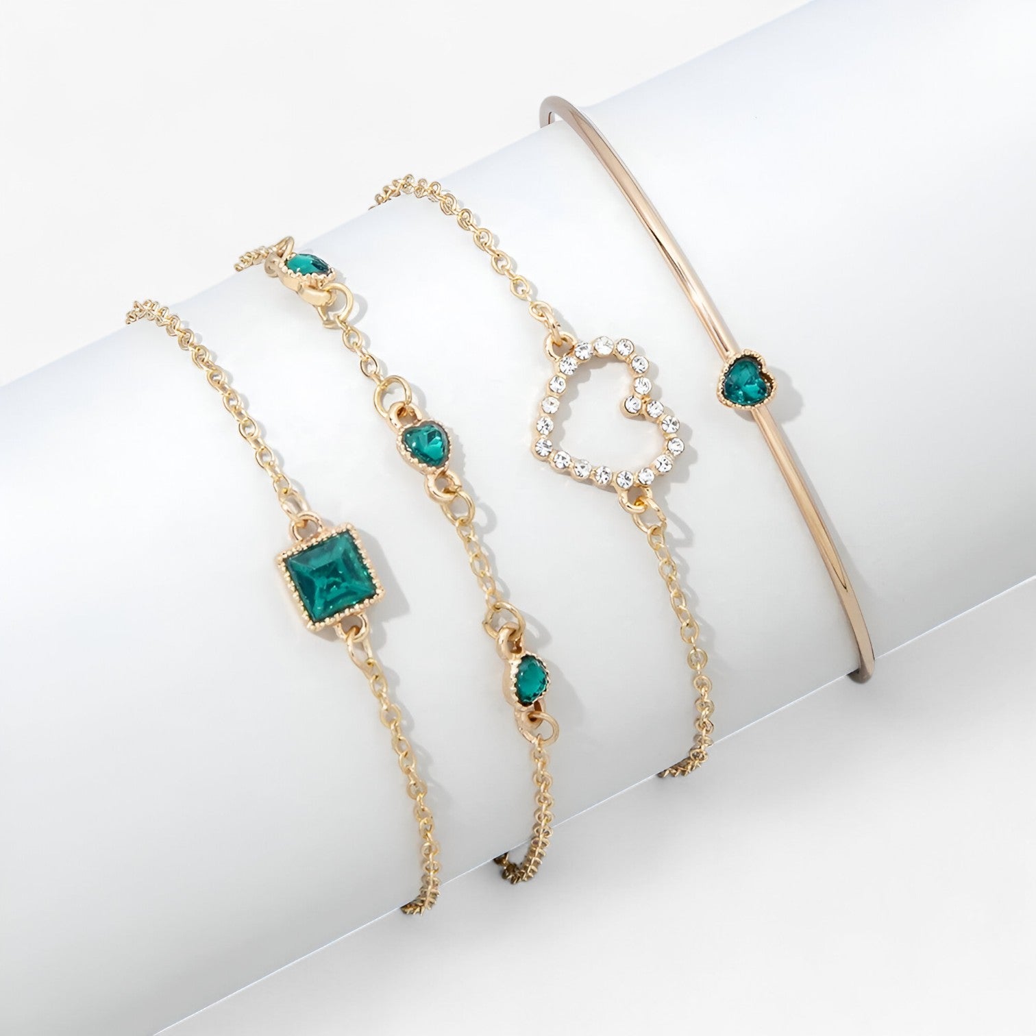 Bracciali in Smeraldo con Charm Raffinati Donna - - Accessories Jewelry bracciali bracciali smeraldo BRACELETS charm donna jewelry raffinati smeraldo - Concept Palermo