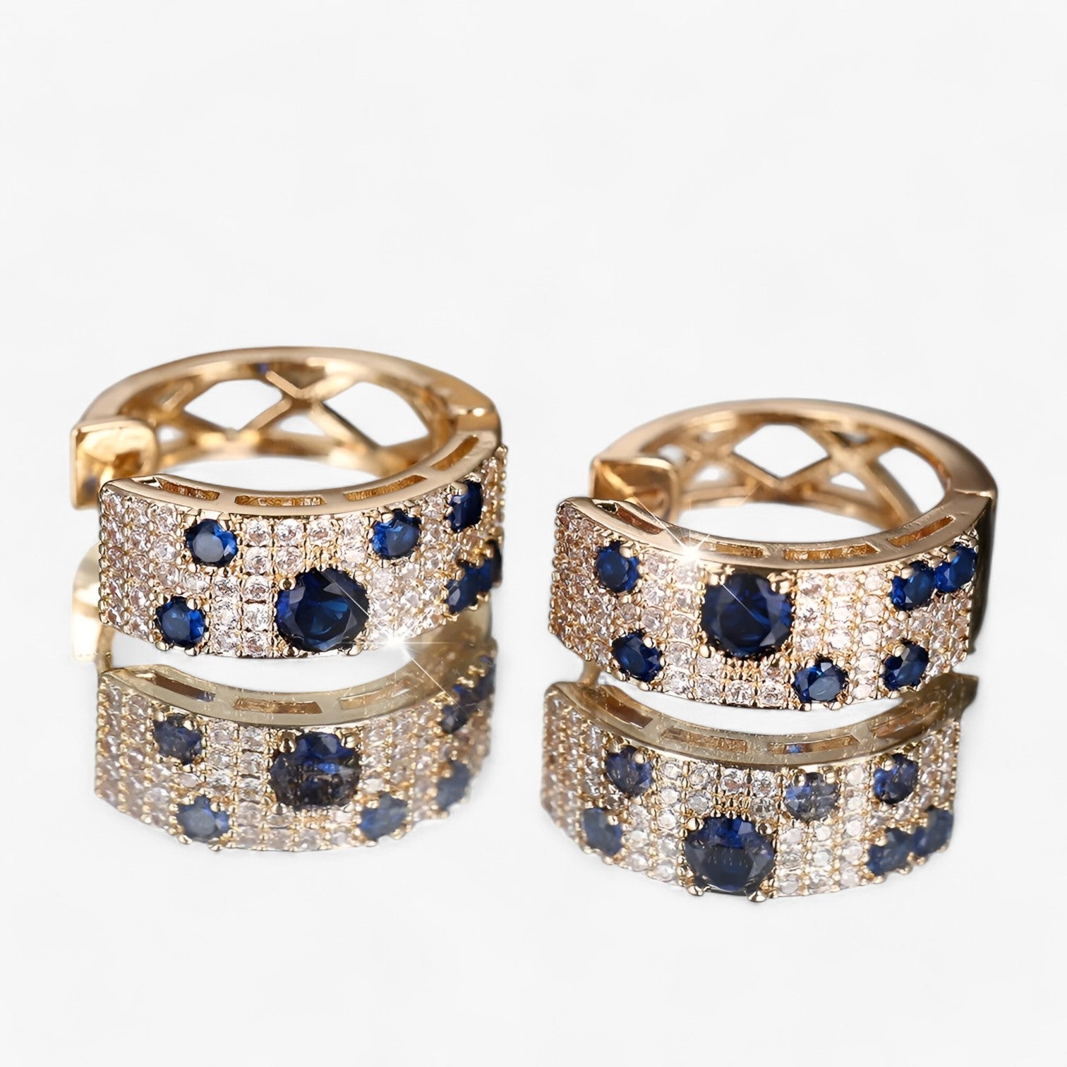Orecchini in zirconia dorata – Splendido stile per donne Donna - - Accessories Jewelry donna donne dorata EARRINGS jewelry orecchini orecchini zirconia splendido stile - Concept Palermo