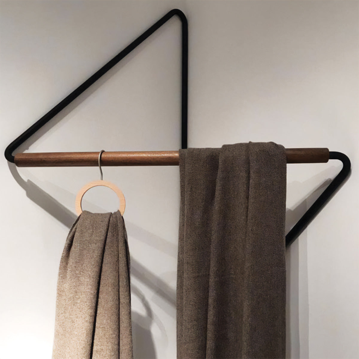 Stile e Pratica per Abbellire la Tua Casa Uomo - - abbellire casa Decor home & garden pratica stile stile pratica uomo Wall decoration Wall Hanger - Concept Palermo