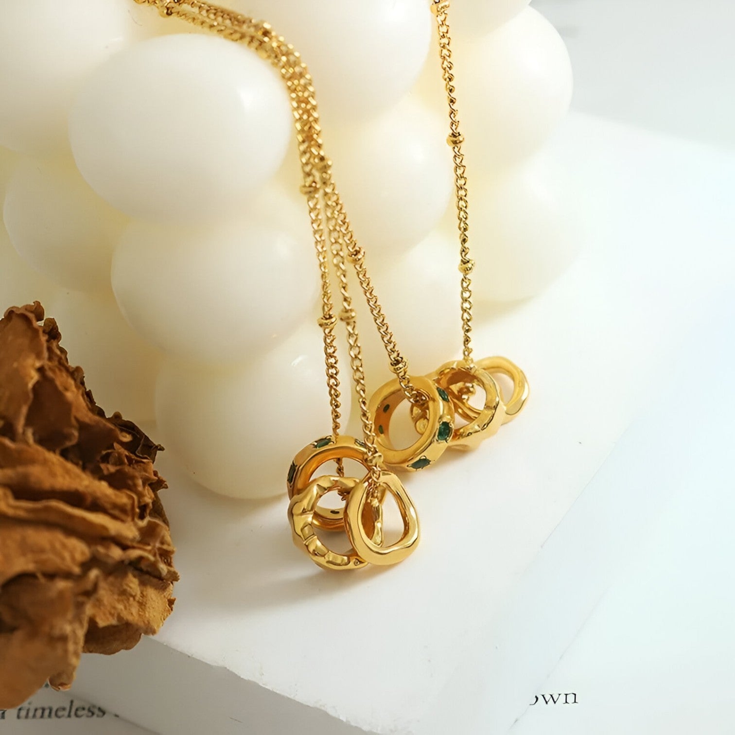 Collana con ciondolo a fiocco piccolo in zirconio - Lucida, resistente e impermeabile Lana - - ciondolo collana collana ciondolo fiocco Gift Gifts for women impermeabile jewelry lana lucida NECKLACES Necklaces for women Pendant Necklaces - Concept Palermo