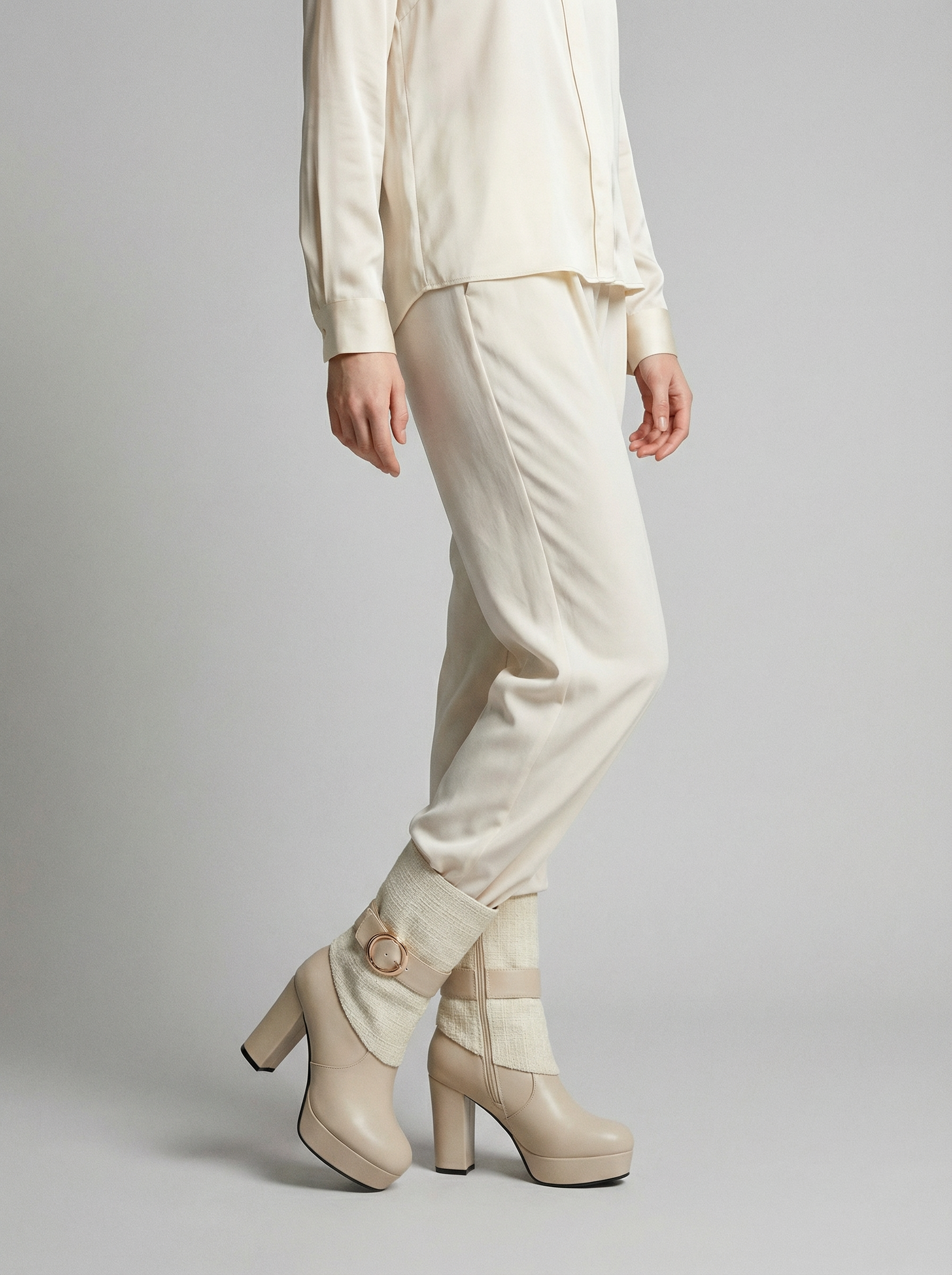 Stivaletti con Tacco Alto, Maglia Cablé e Dettaglio a Catena Donna - - BOOTS Boots & Shoes cablé catena dettaglio donna maglia shoes shoes for women shoes woman Shoes women stivaletti stivaletti tacco - Concept Palermo